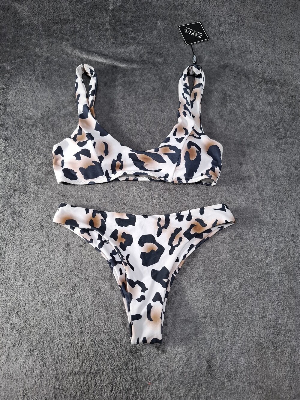 Zaful Leopard Print Bikini in White, Black and Tan Sz 4 NWT